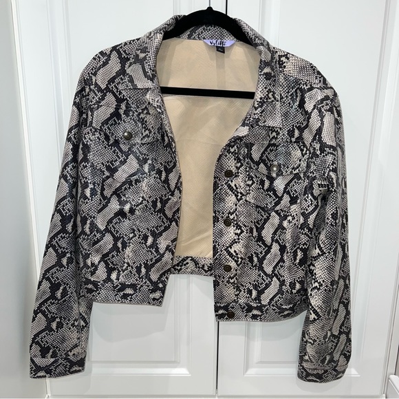 Juniors' Vylette™ Snake Print Trucker Jacket - Picture 2 of 12